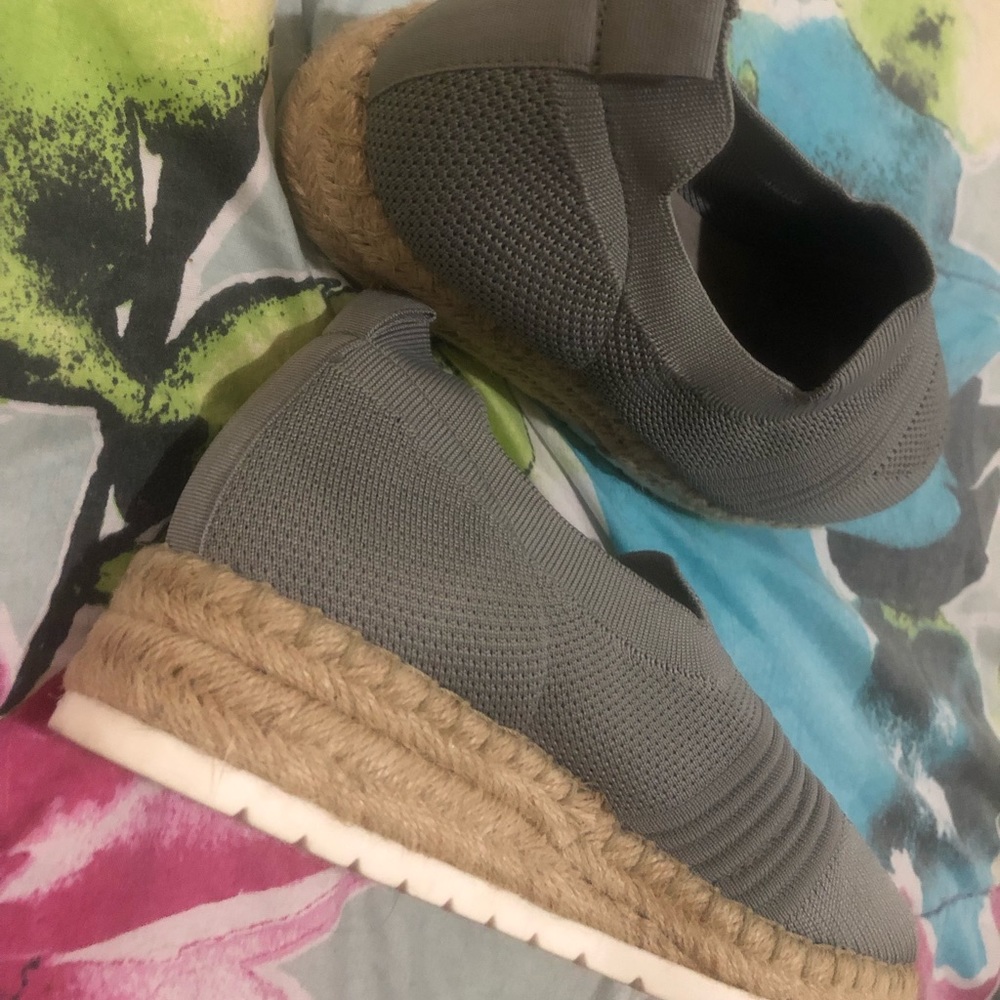 Womens size 7 platform sport espradilles